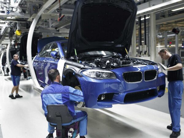 A image of BMW maintenance